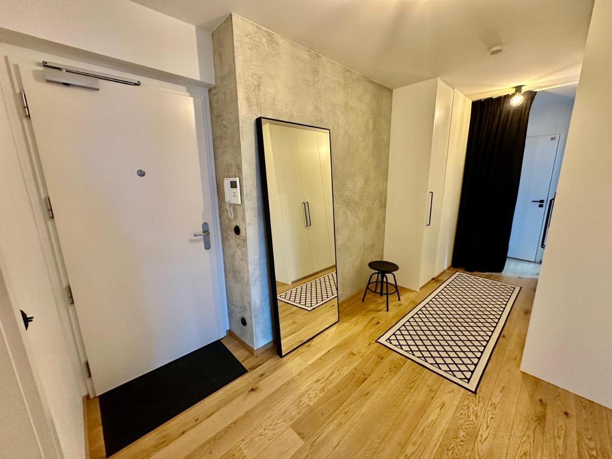 Room B 502 Praha Bagian luar foto