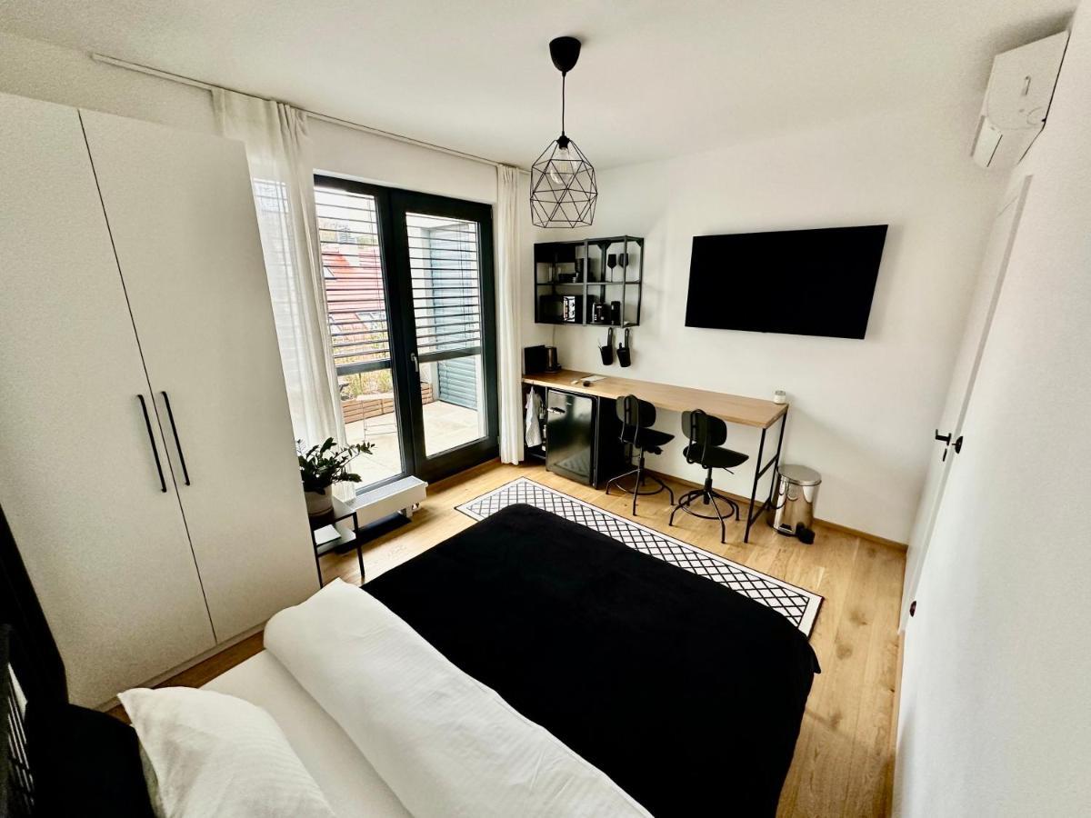 Room B 502 Praha Bagian luar foto
